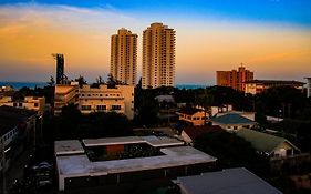 Sky Villa Hua Hin Guesthouse - Adults-Only
